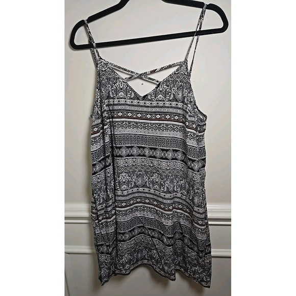 Forever 21 Dresses & Skirts - Forever 21 Mini Slip Dress Size Lg Slit Criss Cross Black Brown Boho Print Beach